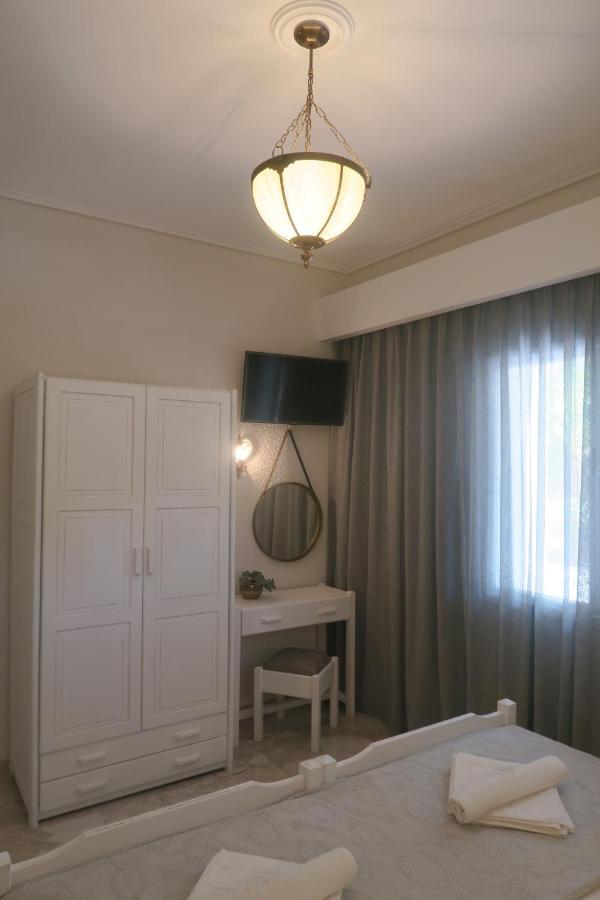 פלטניאס Maria Suites מראה חיצוני תמונה