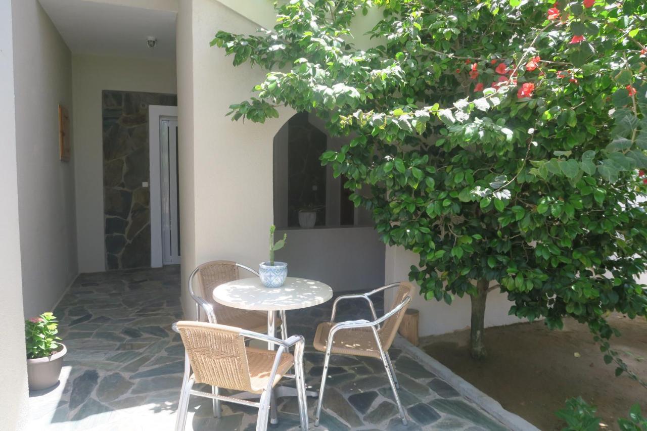 פלטניאס Maria Suites מראה חיצוני תמונה