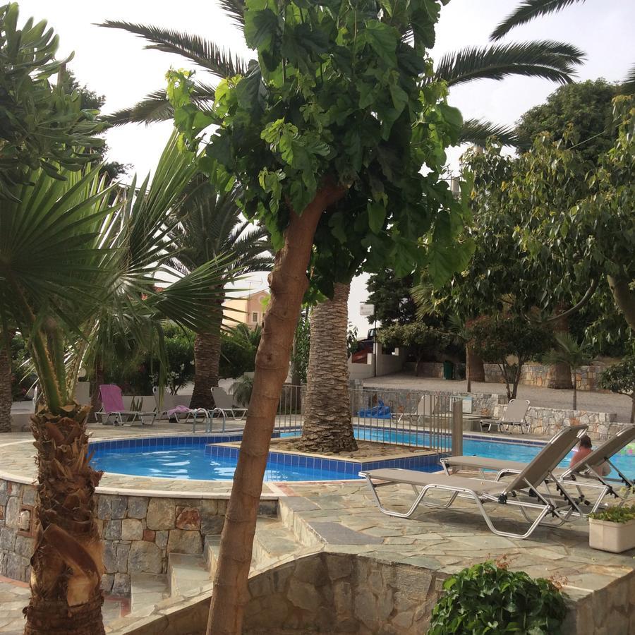 פלטניאס Maria Suites מראה חיצוני תמונה
