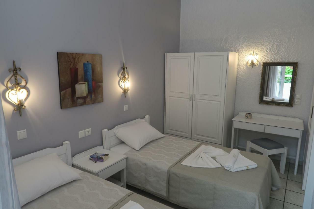 פלטניאס Maria Suites מראה חיצוני תמונה