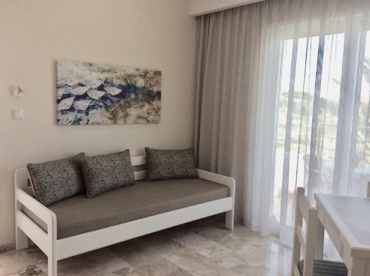 פלטניאס Maria Suites מראה חיצוני תמונה